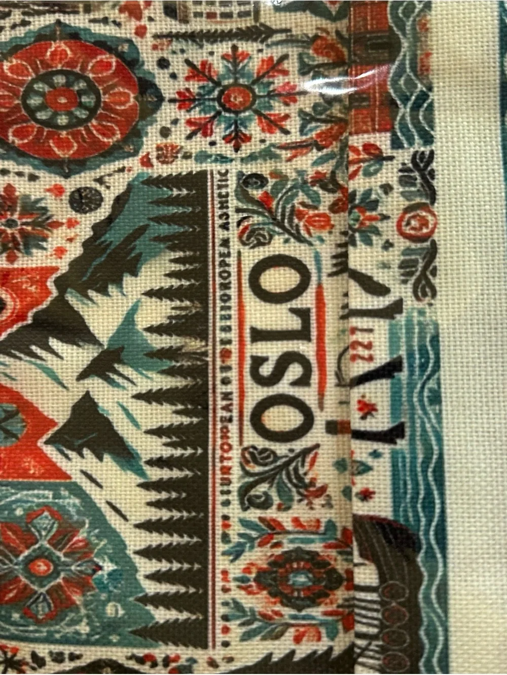Oslo Folk Art Tapestry look Pouch, new